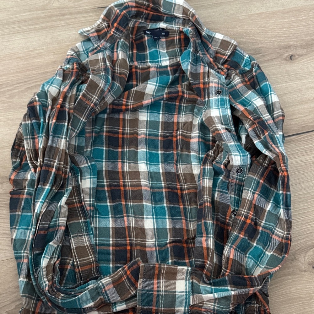 GAP Men's Plaid Button-Down Shirt - Brown, Blue, and White